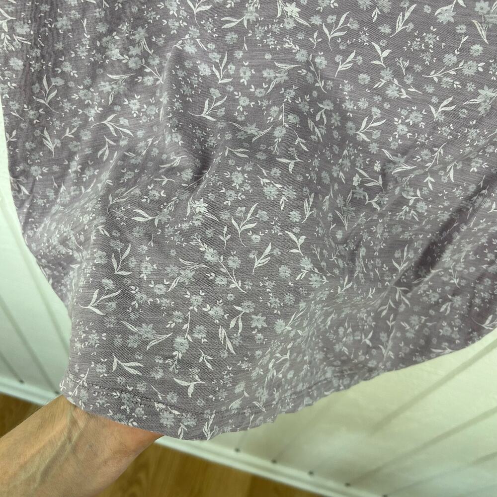 Old Navy Women Everyday Short Sleeve T-shirt Purple Preppy Cottage Size Medium - Picture 2 of 5